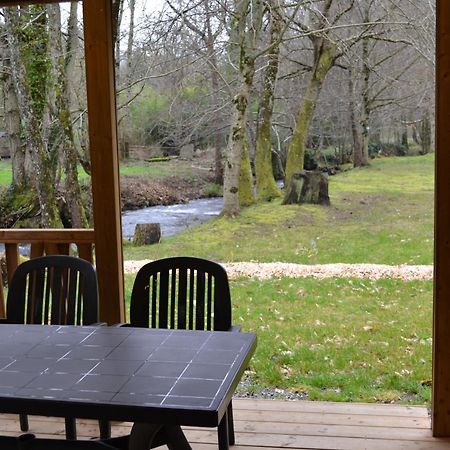 Chalets au bord de l'eau Caudebronde Extérieur photo