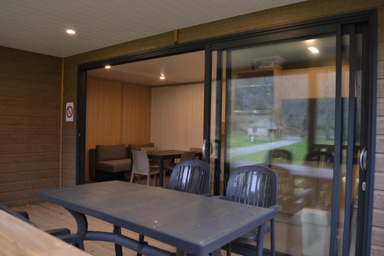 Chalets au bord de l'eau Caudebronde Extérieur photo